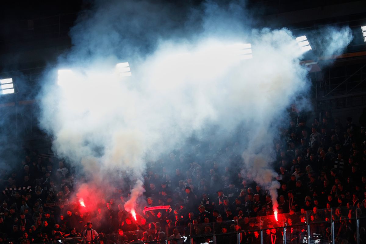 Nad ich správaním krútil hlavu celý svet. Frankfurt dostal trest za fanúšikov