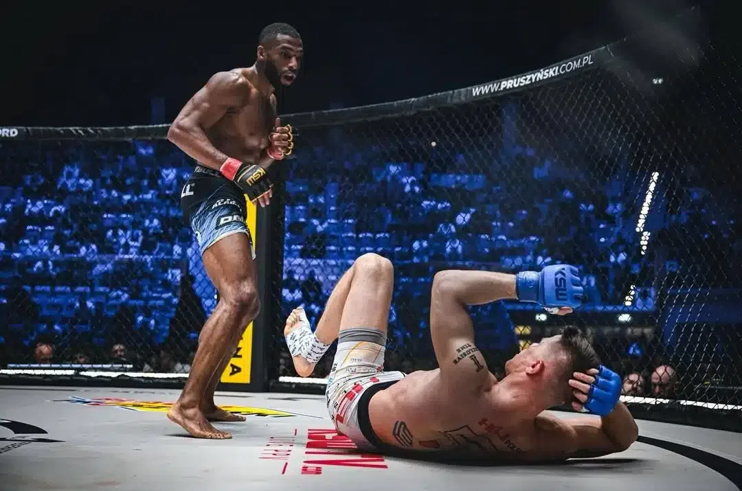 Výsledky KSW 114: Brutálne knokauty a obhajoba titulu Salahdine Parnassa v ľahkej váhe + HIGHLIGHTY