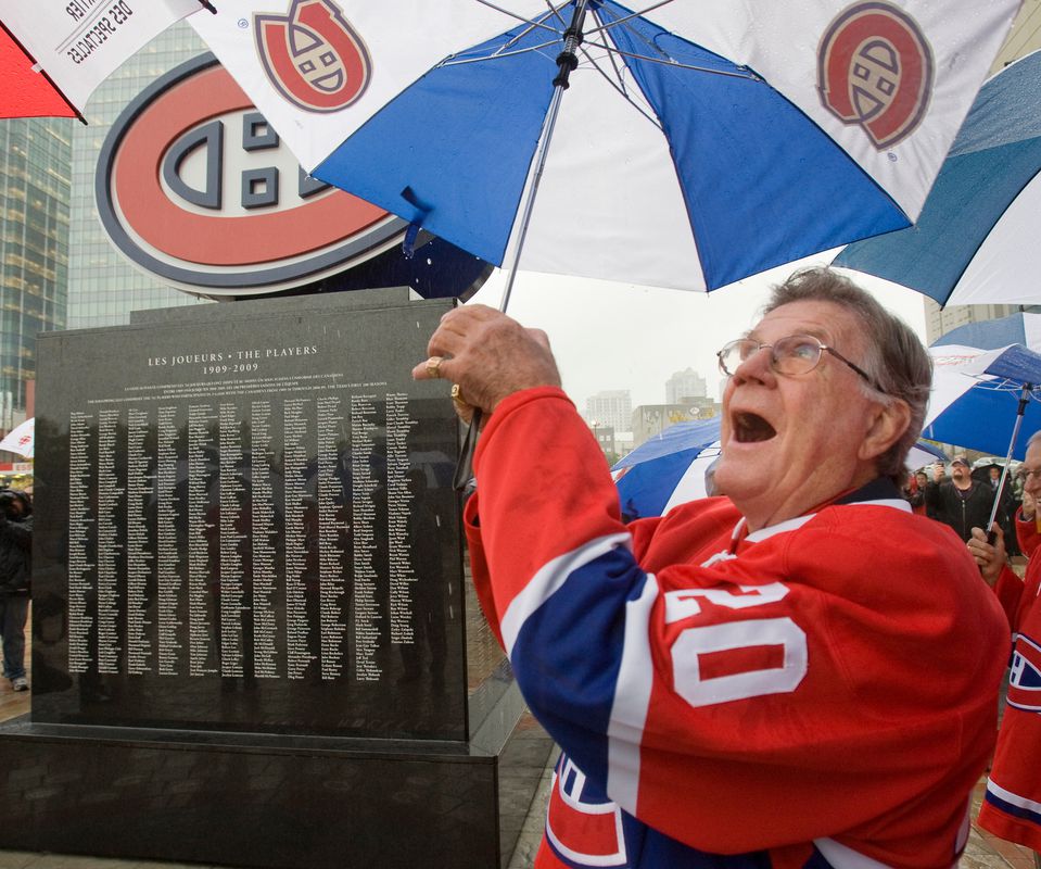 Zomrel historicky prvý tréner New Yorku Islanders. Ako hráč štyrikrát vyhral Stanley Cup