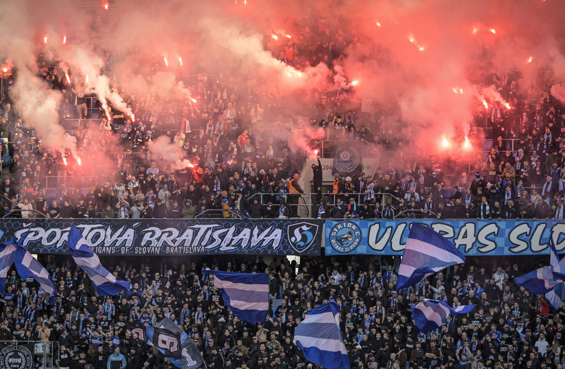 ŠK Slovan Bratislava, sektor - C, zdroj: SITA