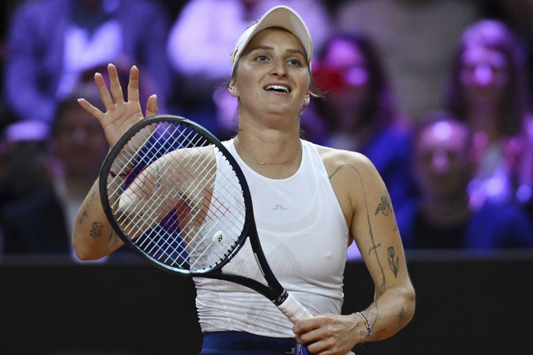 WTA Stuttgart: Vondroušová vyradila svetovú dvojku a postúpila do semifinále