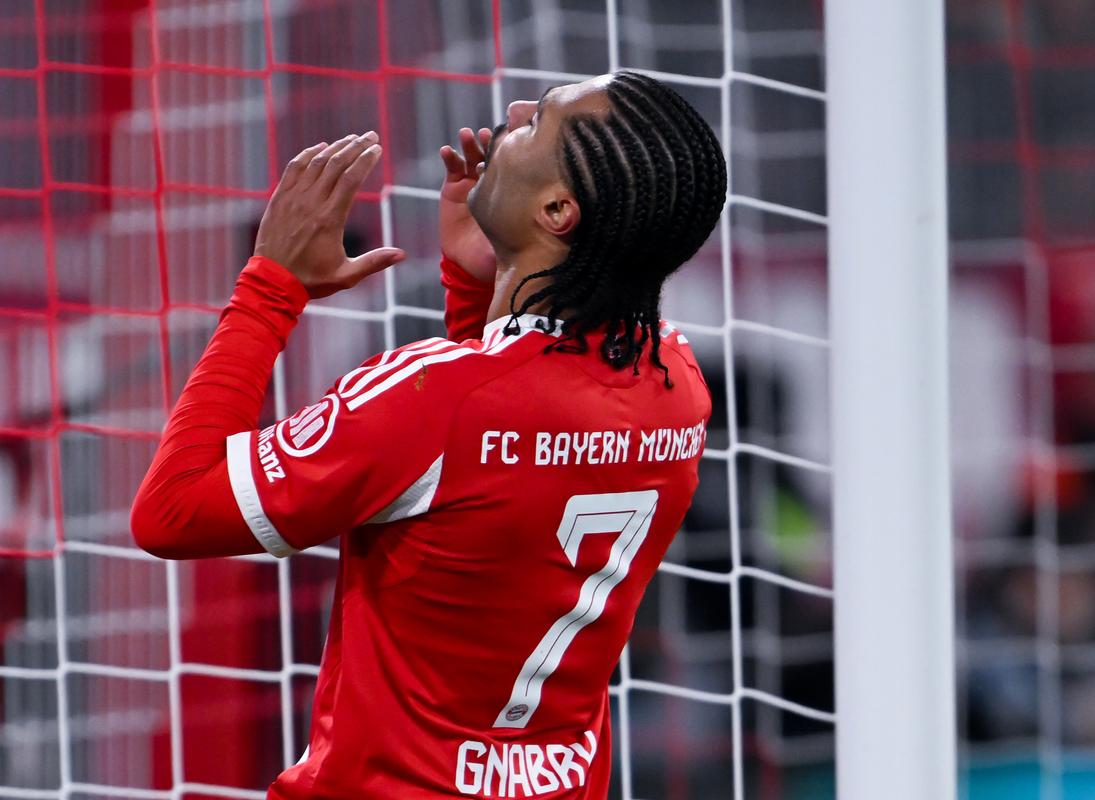 Obrovská rana pre Bayern aj Nemecko. Skúsený útočník sa vážne zranil