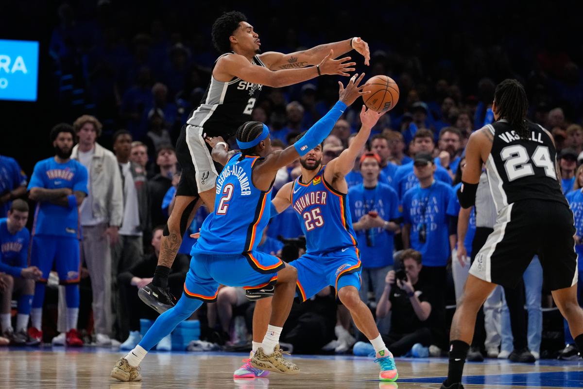 VIDEO NBA: Finále Západnej konferencie otvoril nekonečný zápas. Rozhodlo až druhé predĺženie
