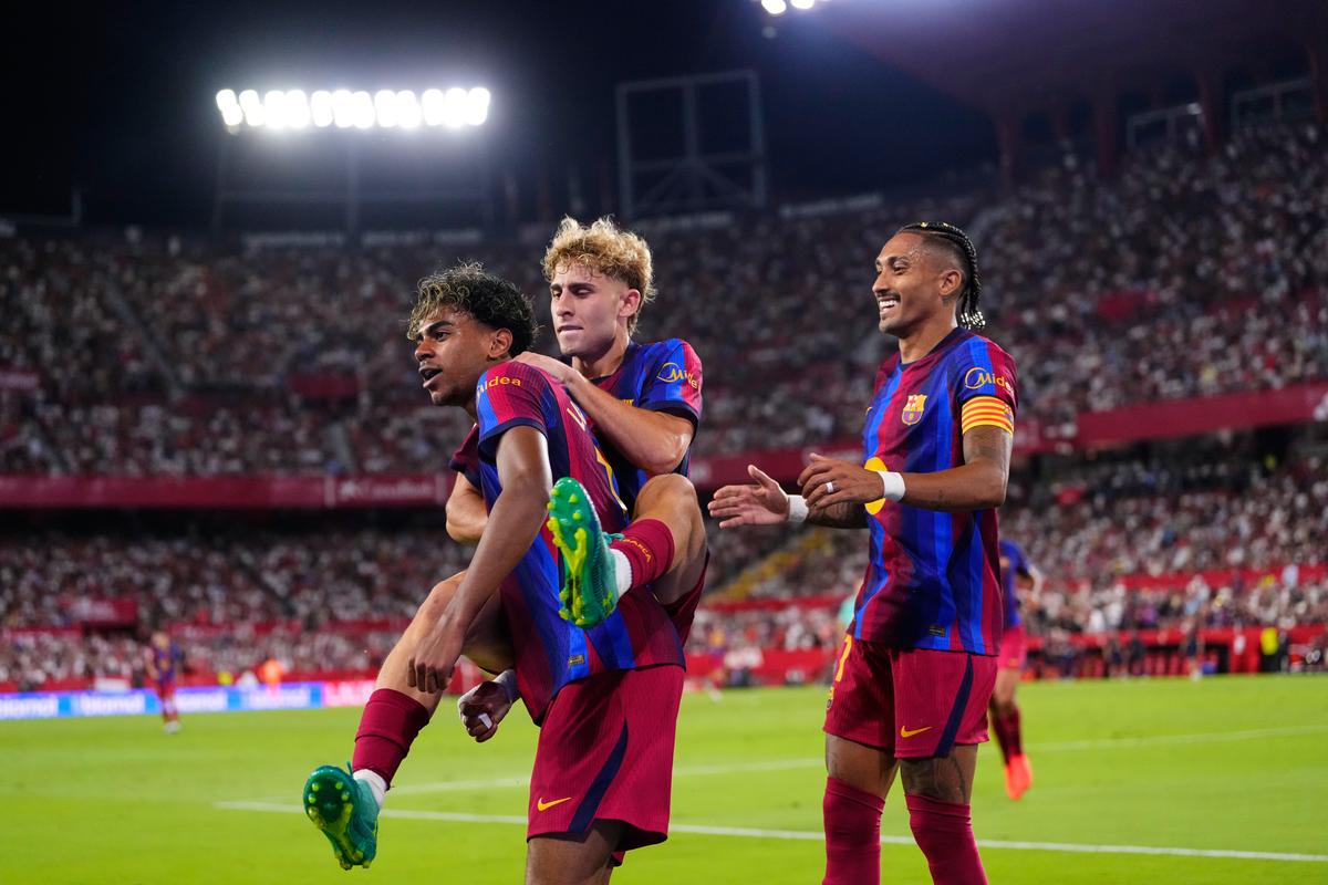 Po triumfe v derby zložil poklonu rivalovi. Tréner Atlética vyzdvihol Barcelonu: Hrajú iný šport ako my