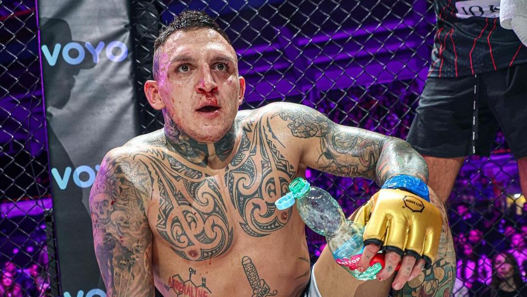 今日のRFA 18 – ガボル・ボラロス、アダム・ヤクビクにまた負けた