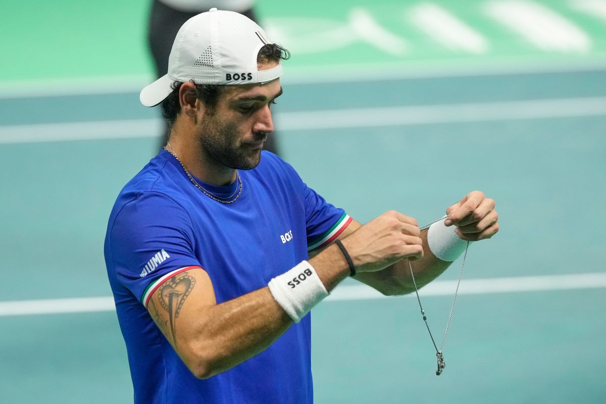 Rakúšania nemali žiaden nárok. Domáci Taliani pohodlne postúpili do semifinále