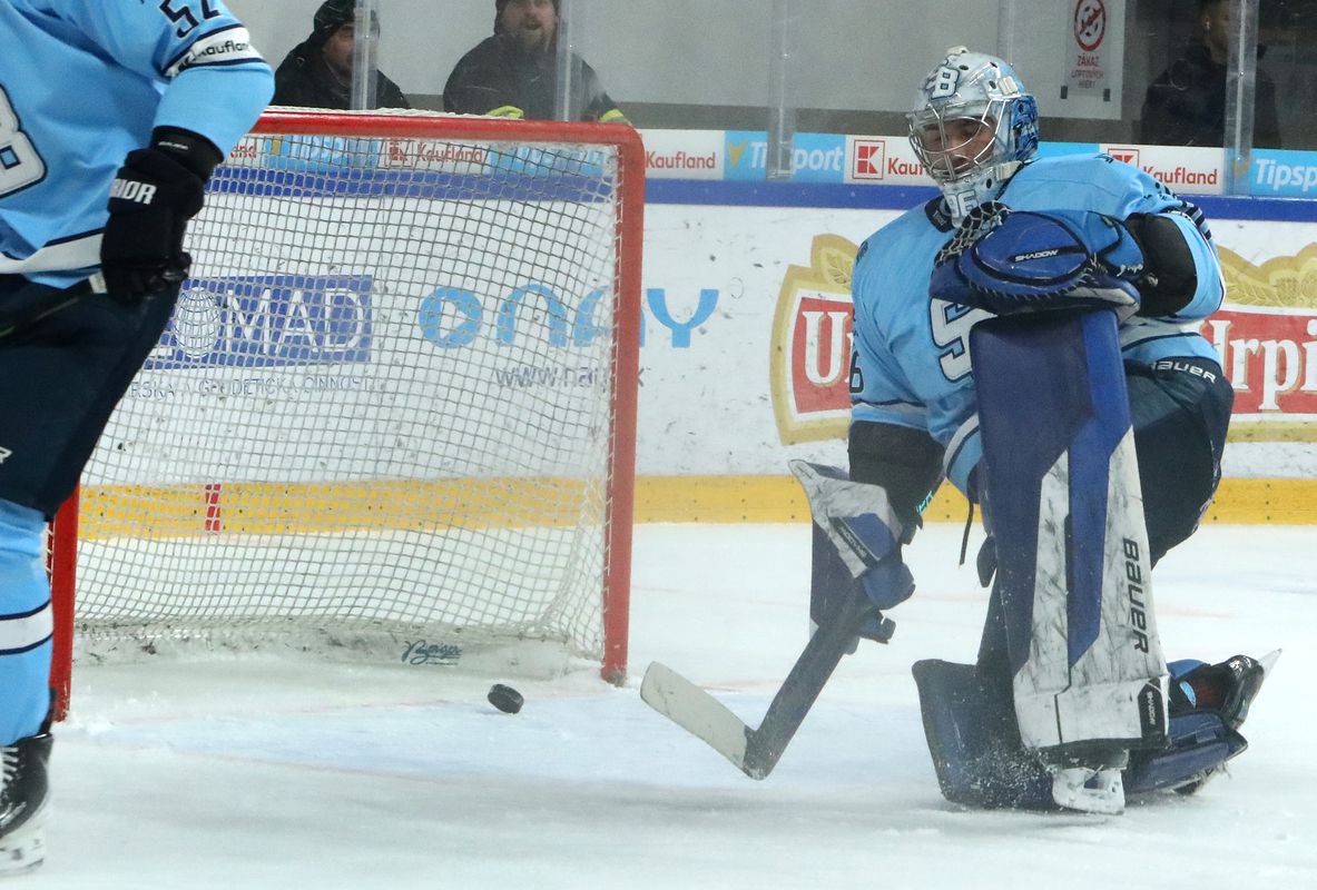 Výbuch Slovana pod Urpínom. Dvaja útočníci nedohrali, domov si vezie debakel