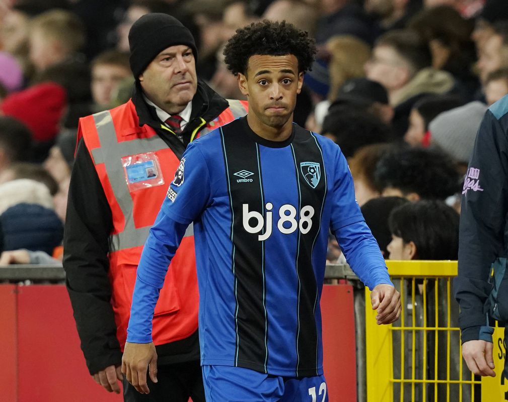 Tím z Premier League prišiel o záložníka: Je to veľká strata, pretože je pre nás dôležitý hráč