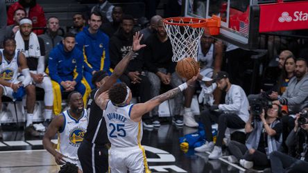 NBA: Brooklyn reaguje na sériu nepriaznivých výsledkov, družstvo dočasne povedie doterajší asistent