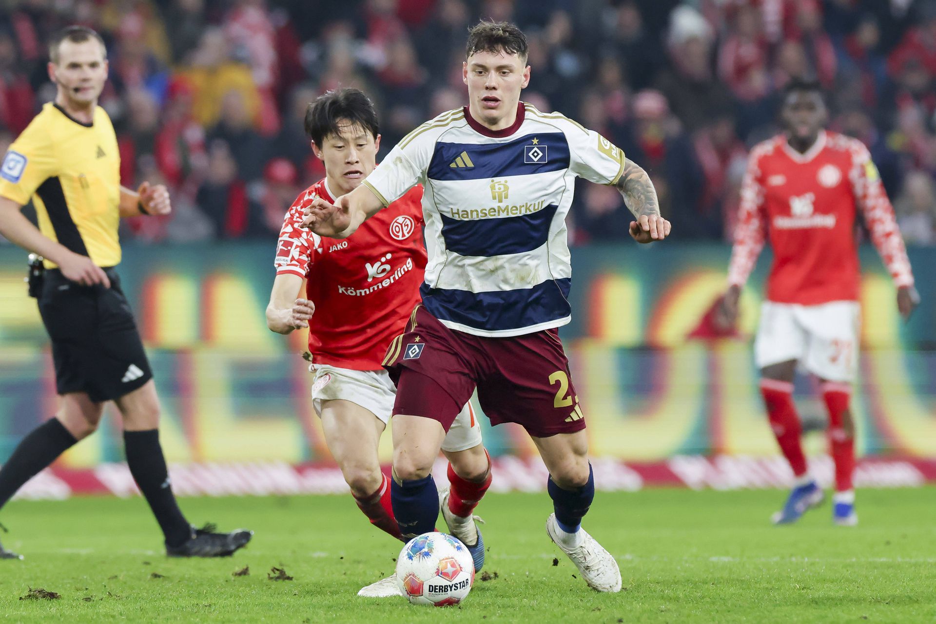 Mainz - Hamburg.
Zdroj: IMAGO