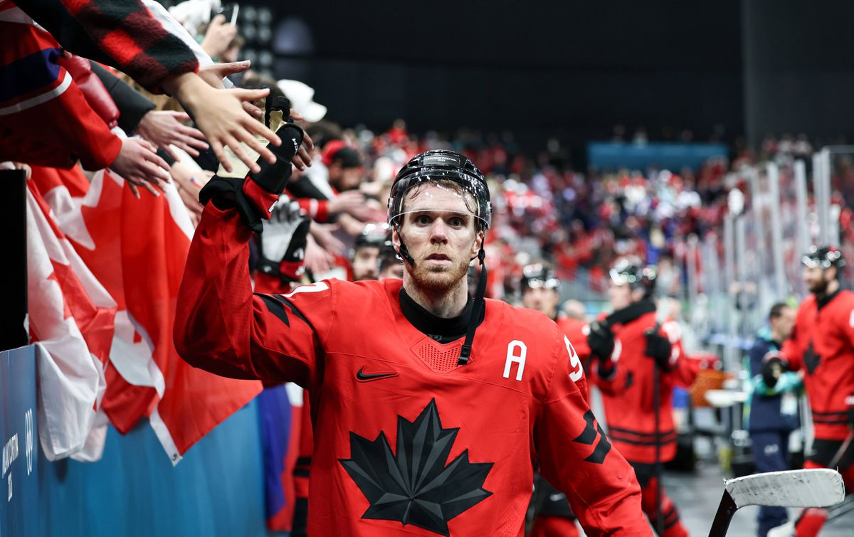 Connor McDavid láme rekord za rekordom. Prekonal Hossu a na diaľku sa poďakoval Andrejovi Sekerovi