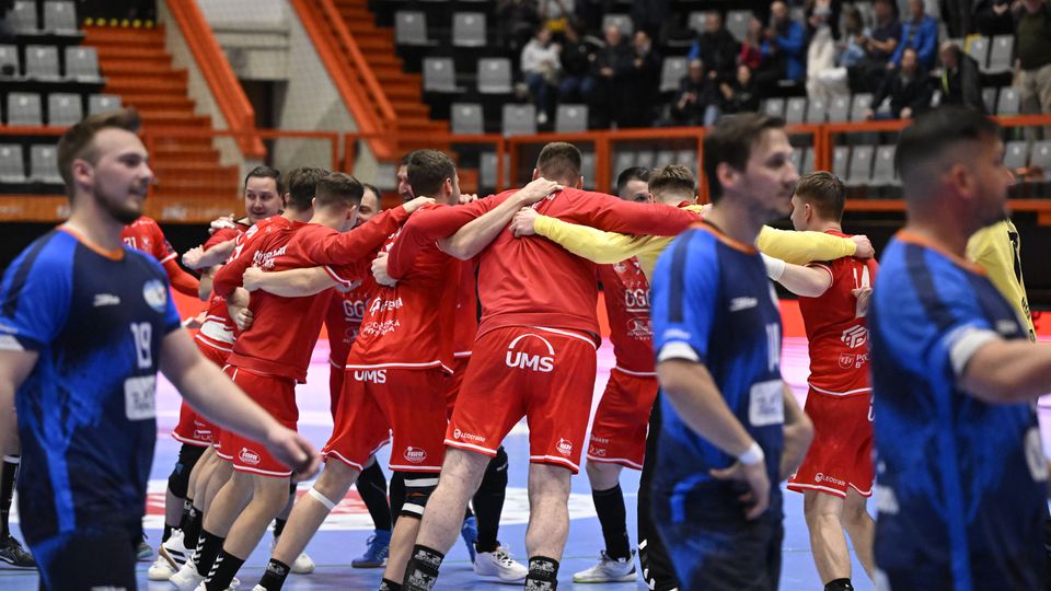 Niké Handball extraliga: Považská Bystrica sa potrápila. Prvé semifinále rozhodol rozstrel