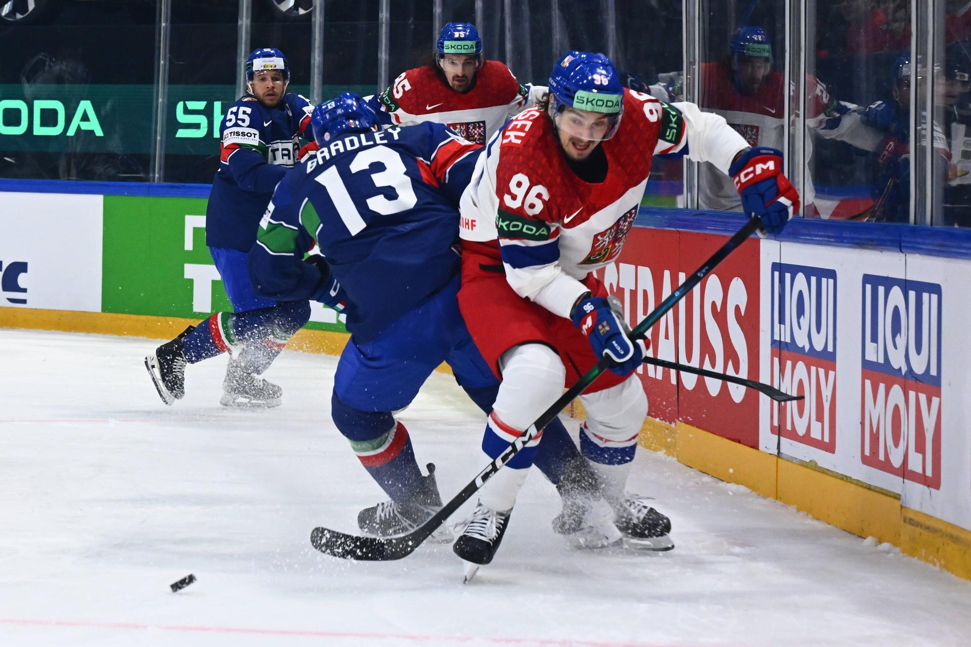 MS v hokeji 2026: David Tomášek (Česko - Taliansko). Zdroj: IMAGO
