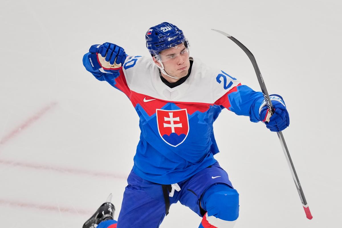 Ako vyzerá leto Juraja Slafkovského? Slovenská hviezda NHL začala prípravu s Košicami