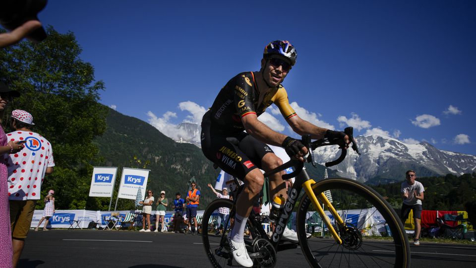Tour de France 2023: Líder Vingegaard prišiel o veľkého pomocníka. Van Aert sa rozhodol skončiť
