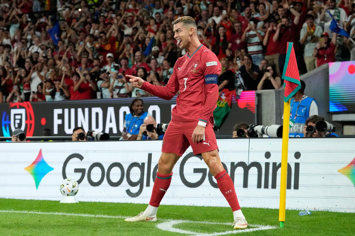 Známy novinár si uťahuje z bizarného trestu pre Cristiana Ronalda. Jeho ironická reakcia pobavila internet