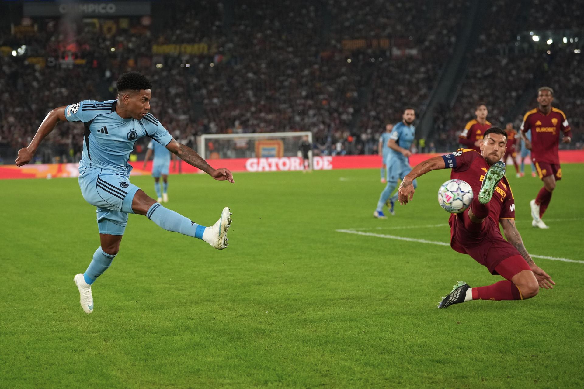 AS Rím - ŠK Slovan Bratislava (Cesar Blackman, Lorenzo Pellegrini) / Liga majstrov. Zdroj: SITA/AP