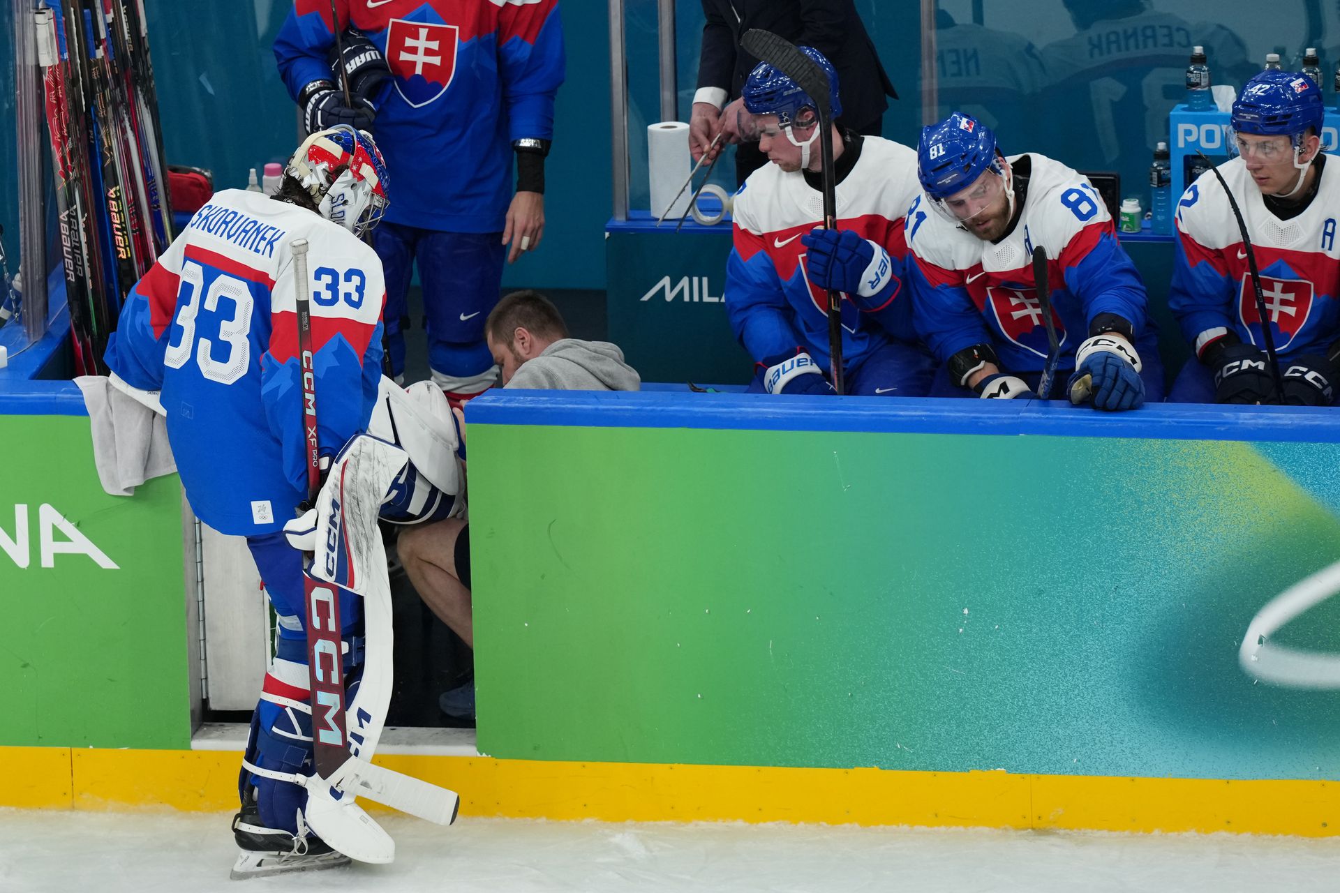 Stanislav Škorvánek v zápase Slovensko - USA na ZOH 2026. Zdroj: SITA/AP
