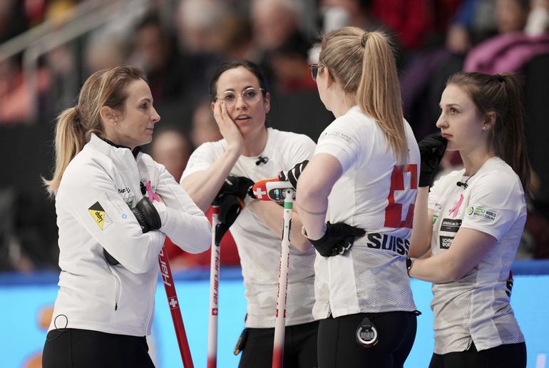 Curling-MS-ženy: Kanaďanky si pripísali prvú prehru, spolu so Švajčiarskom sú v semifinále