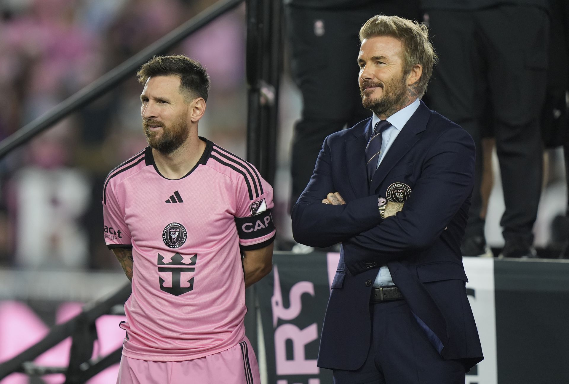 Lionel Messi a David Beckham. Zdroj: SITA/AP