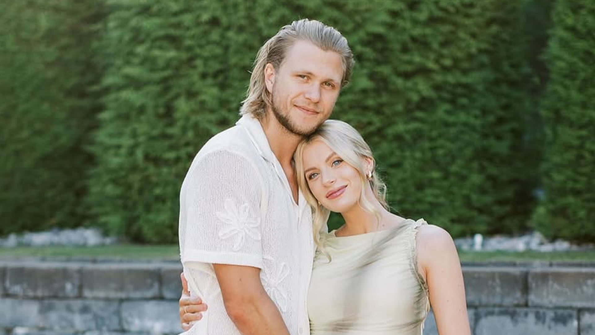 William Karlsson so svojou manželkou Emily. Zdroj: Instagram / efergie13