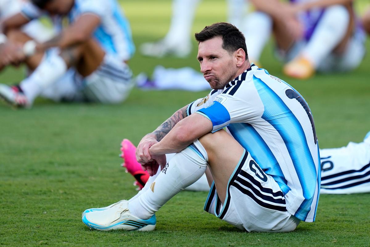 Lionel Messi sa stiahol z futbalového života. Nikto netuší, kedy sa vráti na trávniky