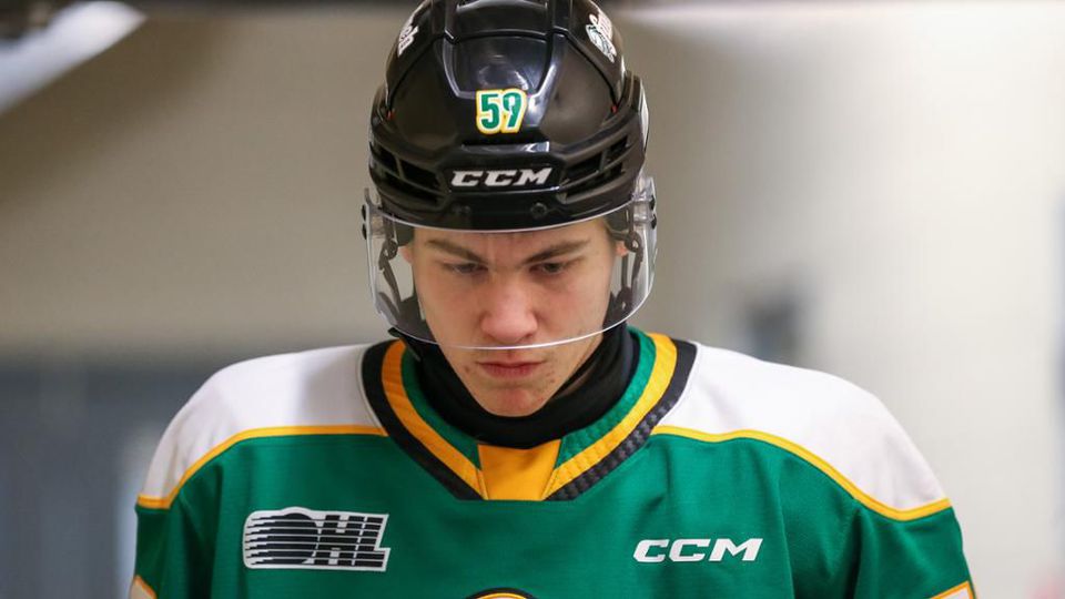 Syn bývalého českého hokejistu podpísal nováčikovský kontrakt s Flyers