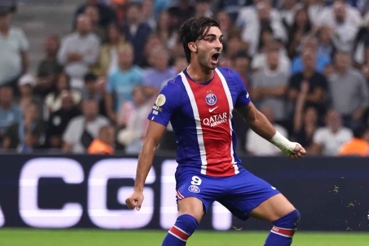Stroj na góly po odchode z Barcelony. Ferran Torres umlčal Marseille a poslala odkaz fanúšikom PSG