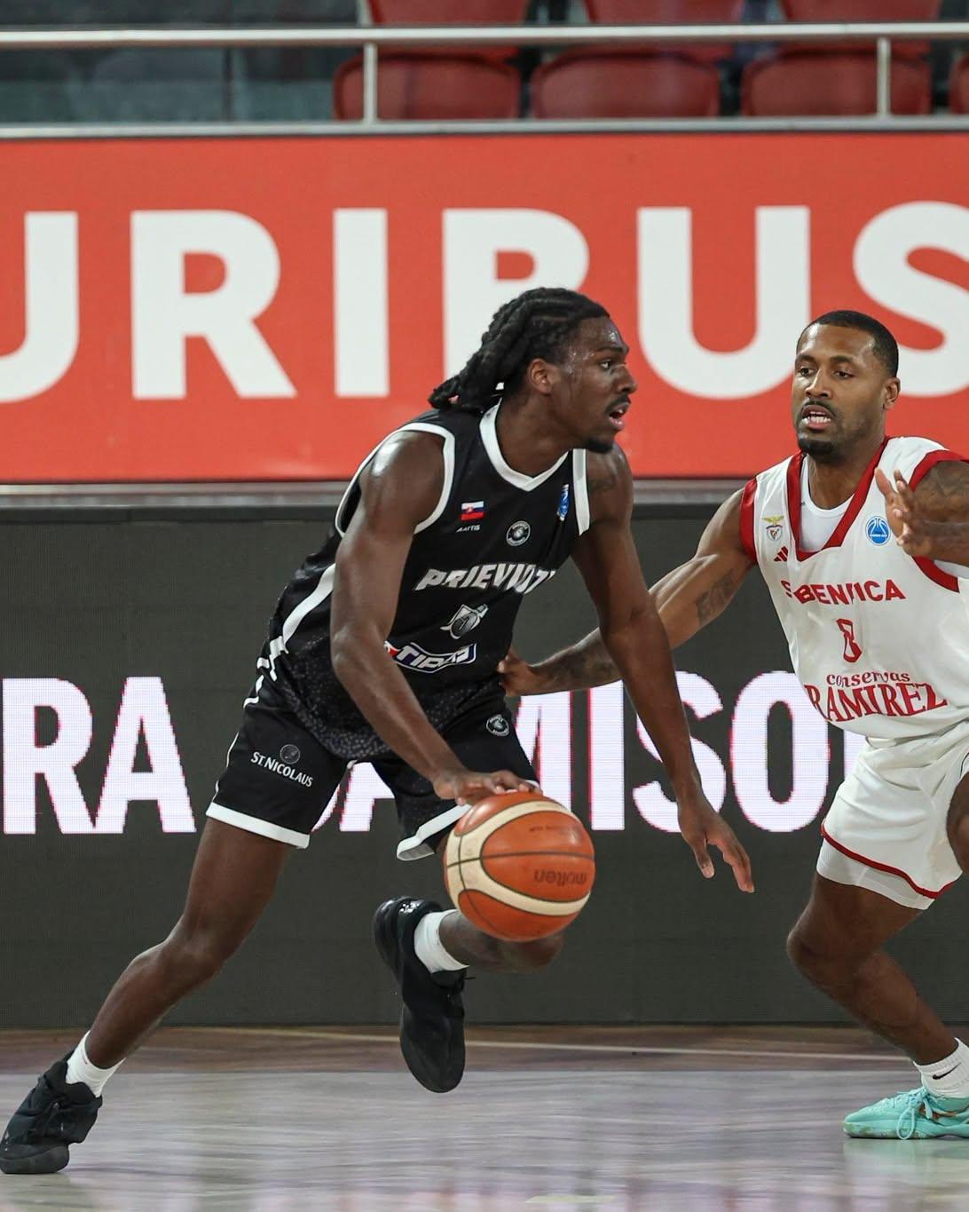 SL Benfica Lisabon - BC Prievidza. Zdroj: facebook.com/bcprievidza.sk