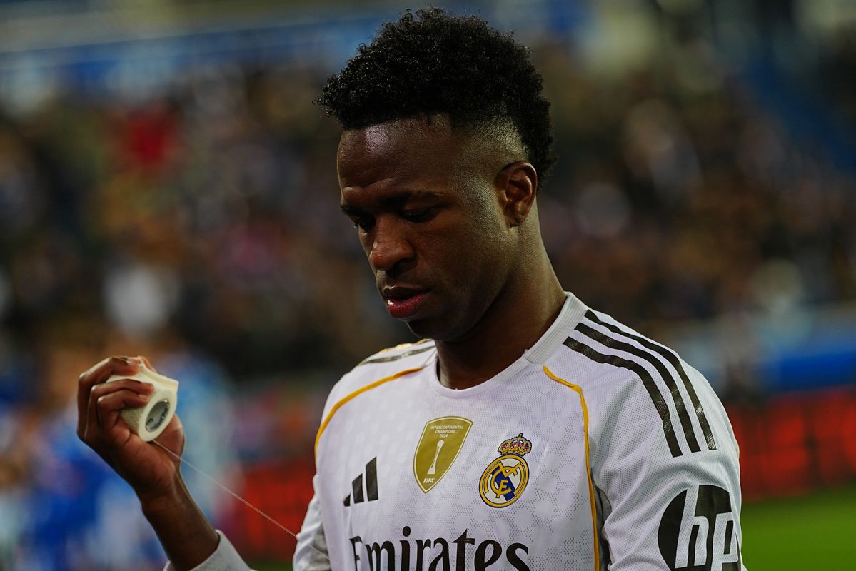 Na ihrisku mlčal, prehovoril až mimo neho. Vinícius svojsky reagoval na piskot fanúšikov