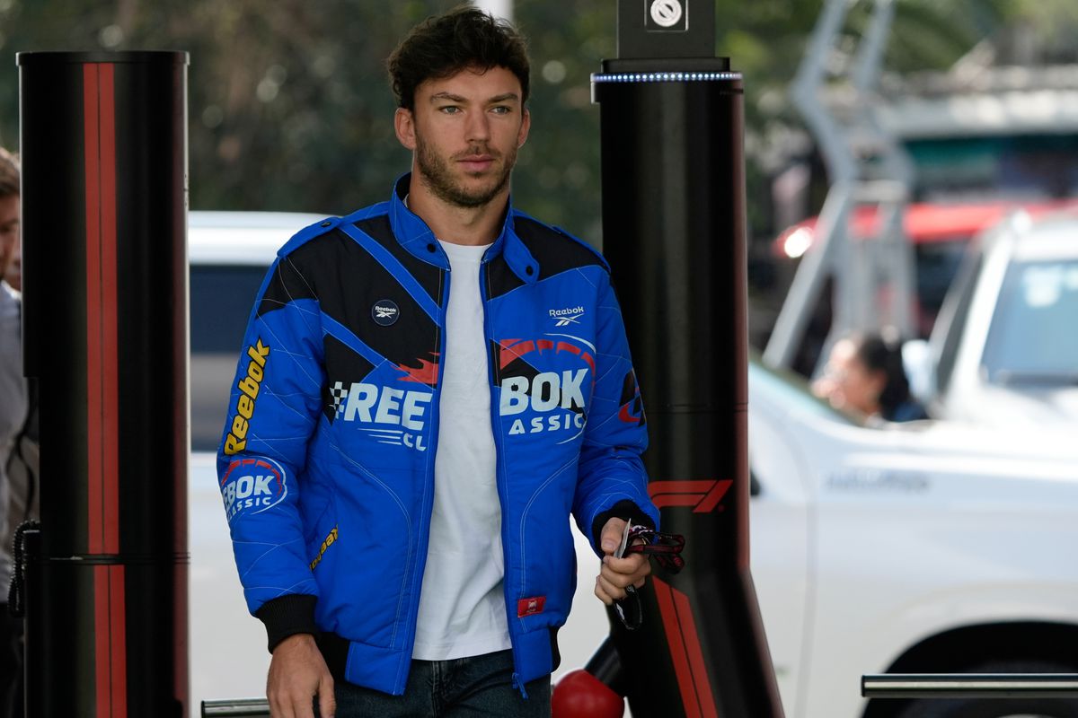 VIDEO Špionážne zábery z legendárneho okruhu. Pierre Gasly najazdil prvé kilometre s Alpine A526