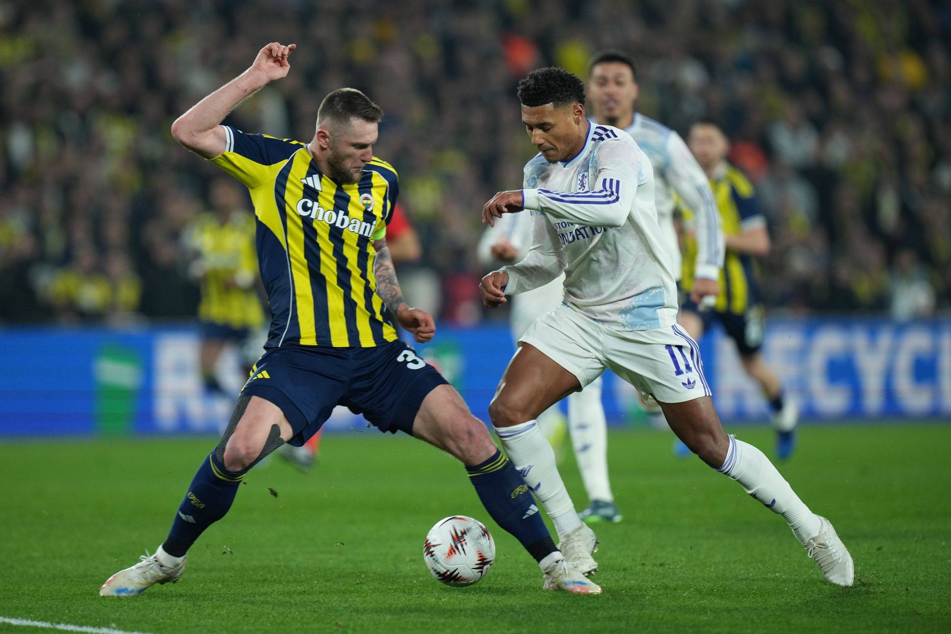 Fenerbahce Istanbul - Aston Villa. Zdroj: SITA/AP