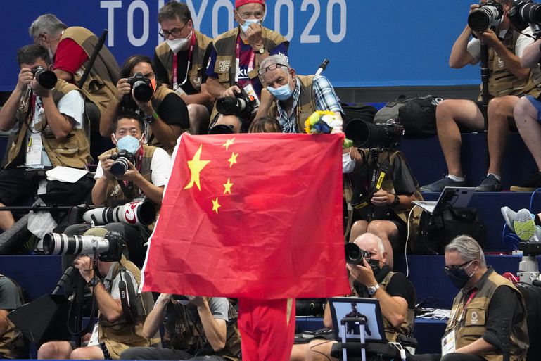 Čína označila správy o dopingu plavcov za falošné