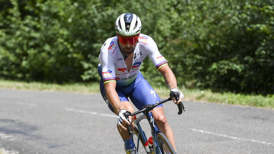 Tour de France 2023: Peter Sagan si vystúpil z peletónu. Triumf Pogačara, Vingegaard obháji dres