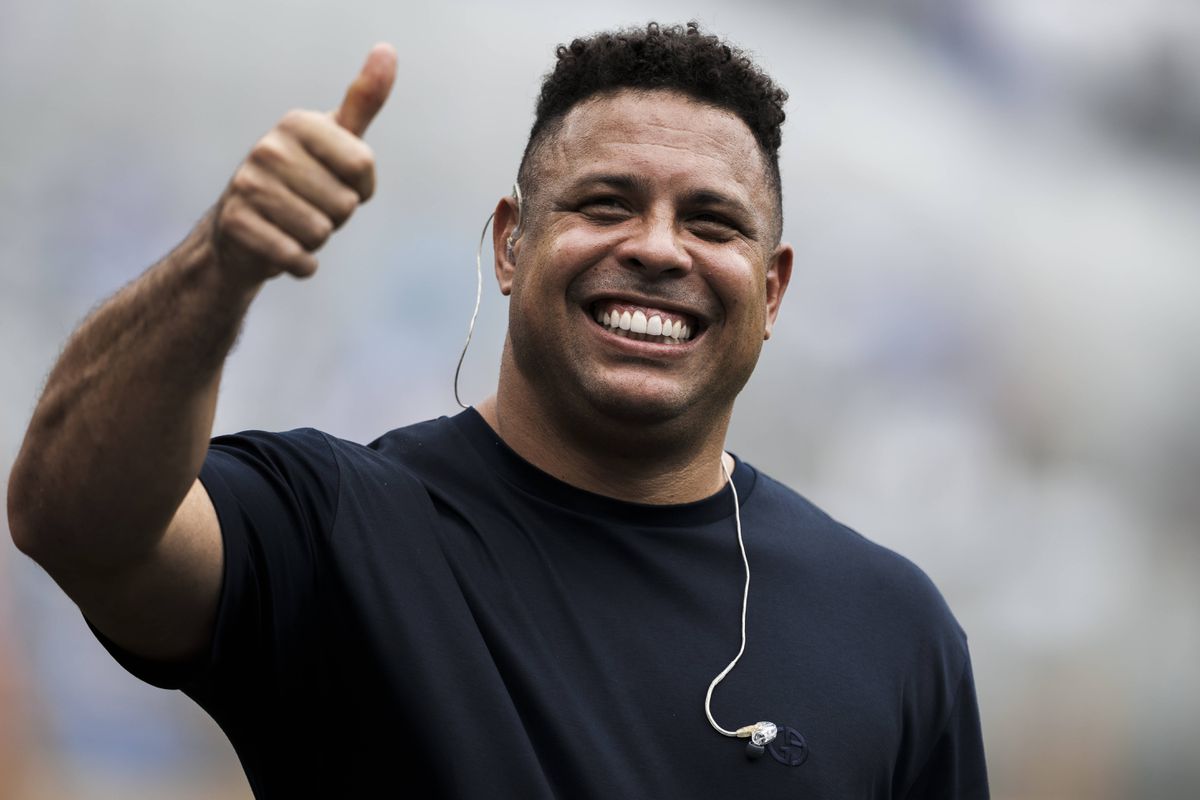 Agent po rokoch odhalil senzačné detaily z Ronaldovho prestupu. Akú úlohu zohrali transvestiti?