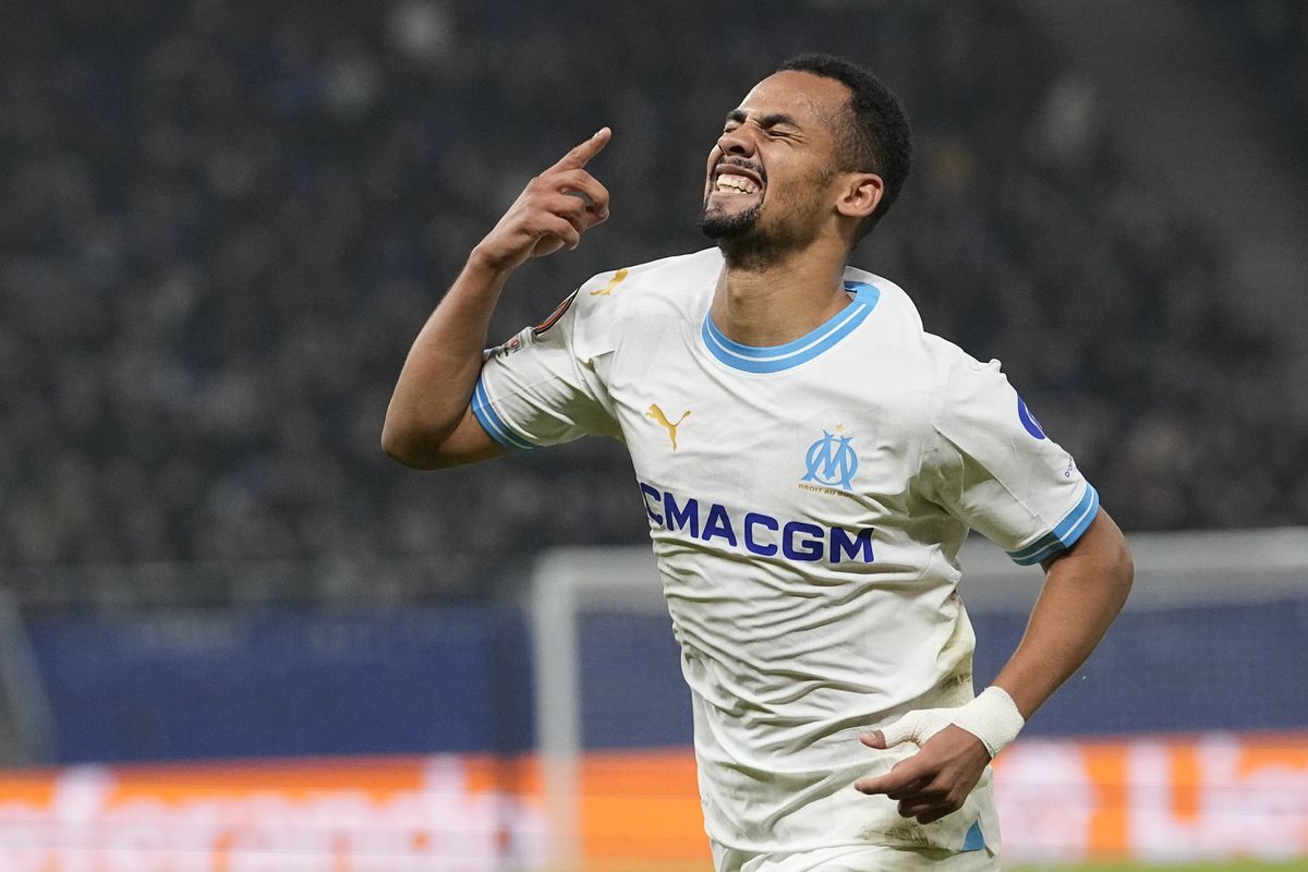 Olympique Marseille vo víťaznej forme. V neúplnej tabuľke poskočili pred Paríž St. Germain