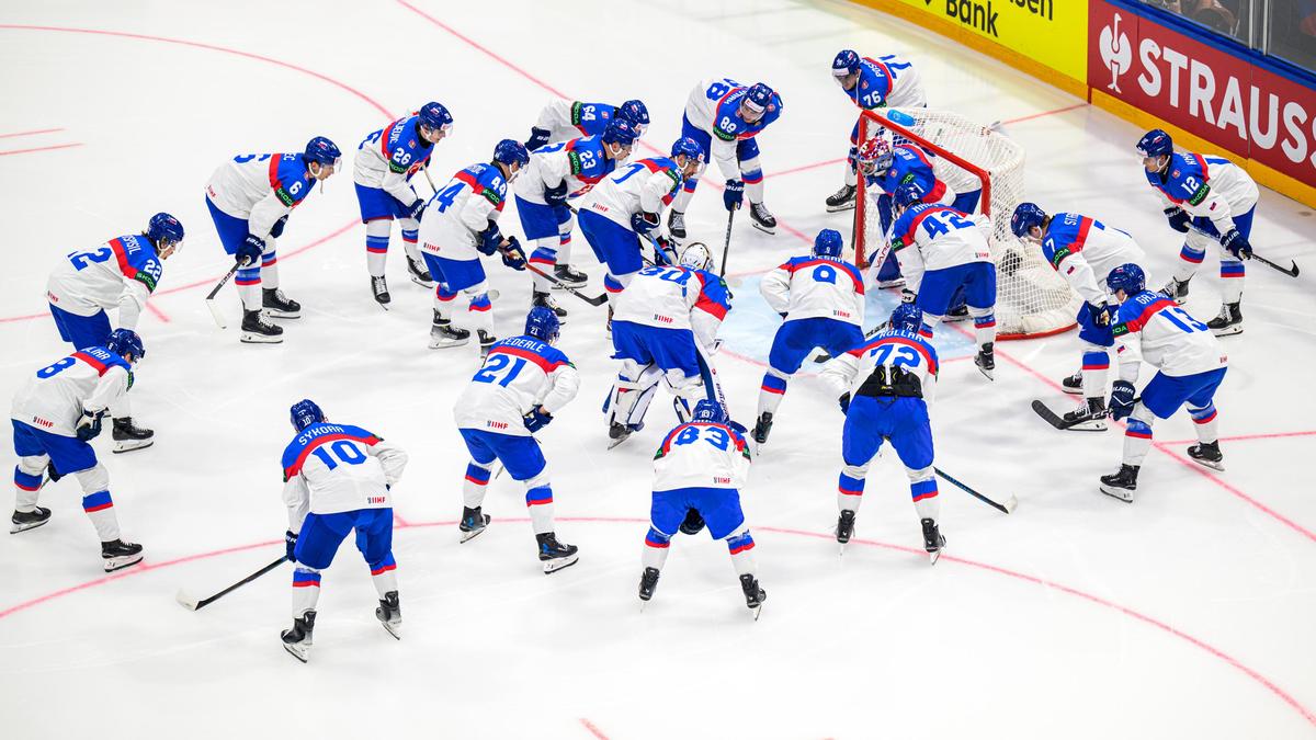 Poznáme zostavu Slovenska na duel proti Kanade. Koho vyslal Országh do boja a do bránky?
