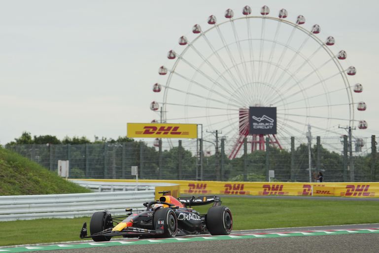 Veľká cena Japonska: Verstappen v kvalifikácii opäť dominoval. McLaren zažiaril, Ferrari bez pódia