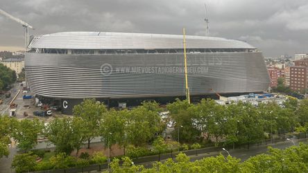 Rekonštrukcia stála takmer 900 miliónov, štadión Realu Madrid nezvládol ani búrku
