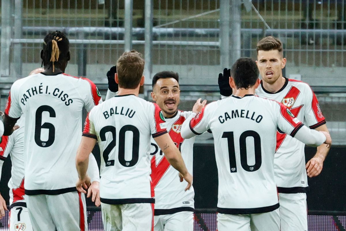 Rayo Vallecano po facke od Slovana Bratislava neuspelo ani na domácej pôde