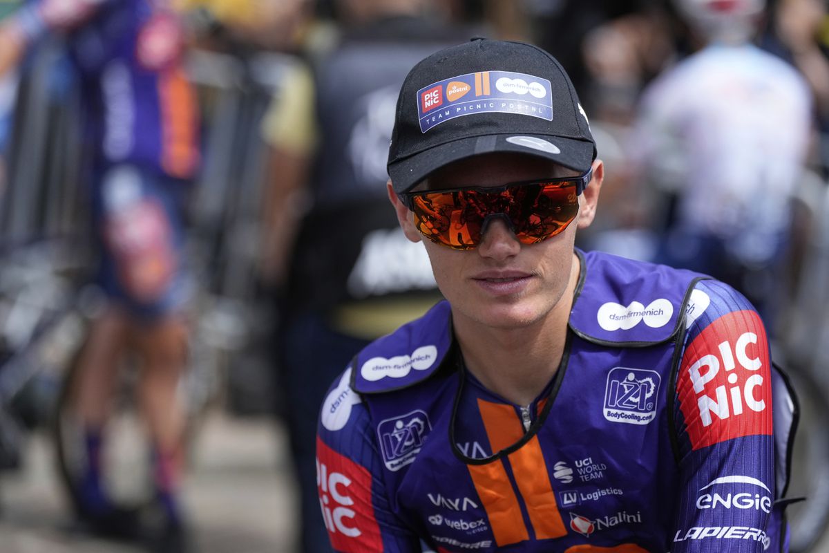 Ineos Grenadiers ulovil talentovaného mladíka. Brit na poslednej Tour de France skončil štvrtý