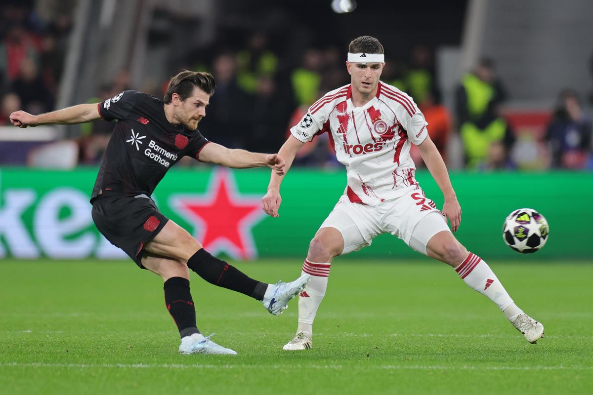 Leverkusen na domácej pôde spečatil postup do osemfinále, proti Olympiakosu mu stačila aj remíza