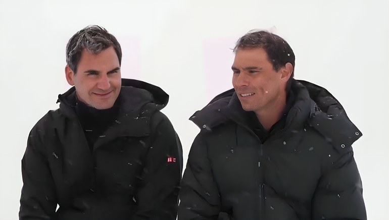 Necítim si uši! Nadal a Federer sa stretli na snehu, nechýbalo ani vzájomné podpichovanie
