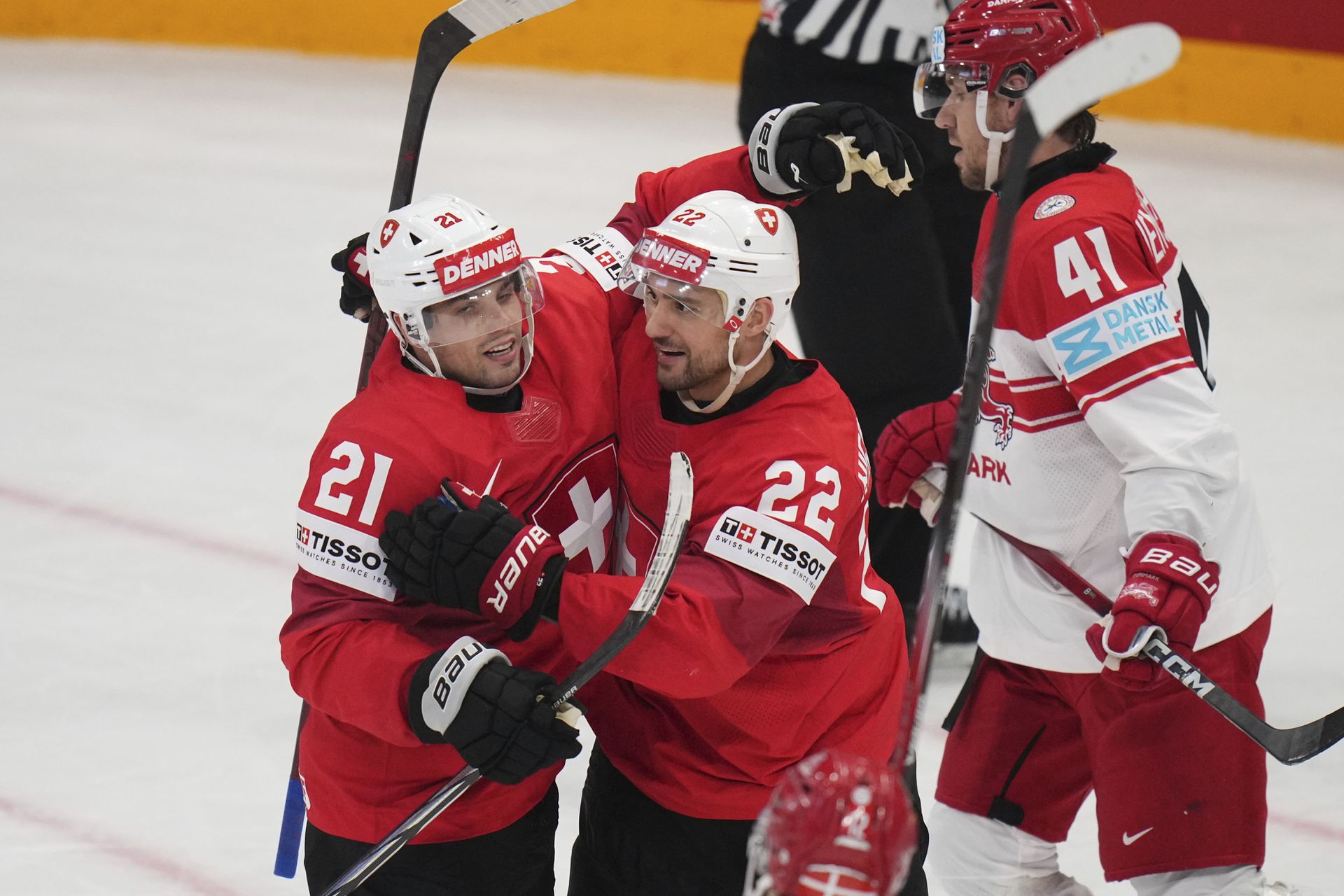 Švajčiarsko - Dánsko (MS v hokeji 2025). Zdroj: SITA/AP