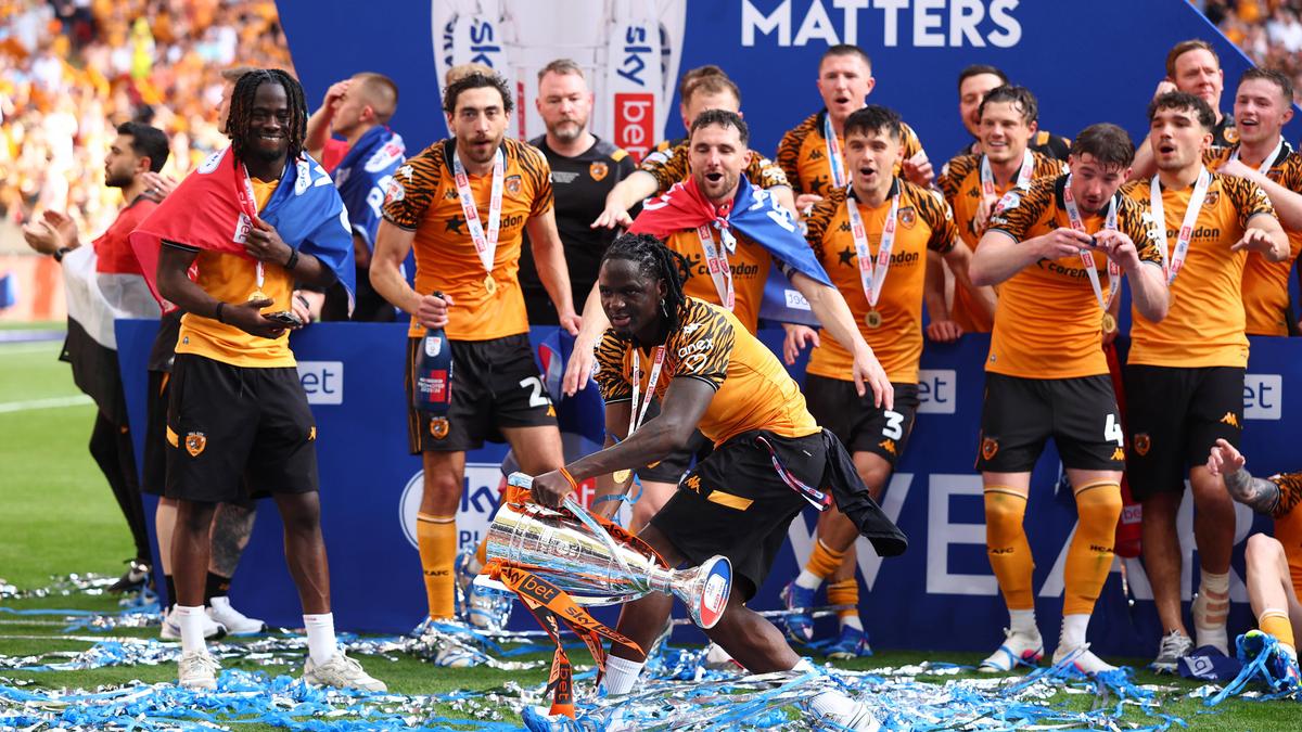 Hráči plakali od šťastia, on odmietol Vegas. Hull City dostal do Premier League bývalý hráč Trnavy