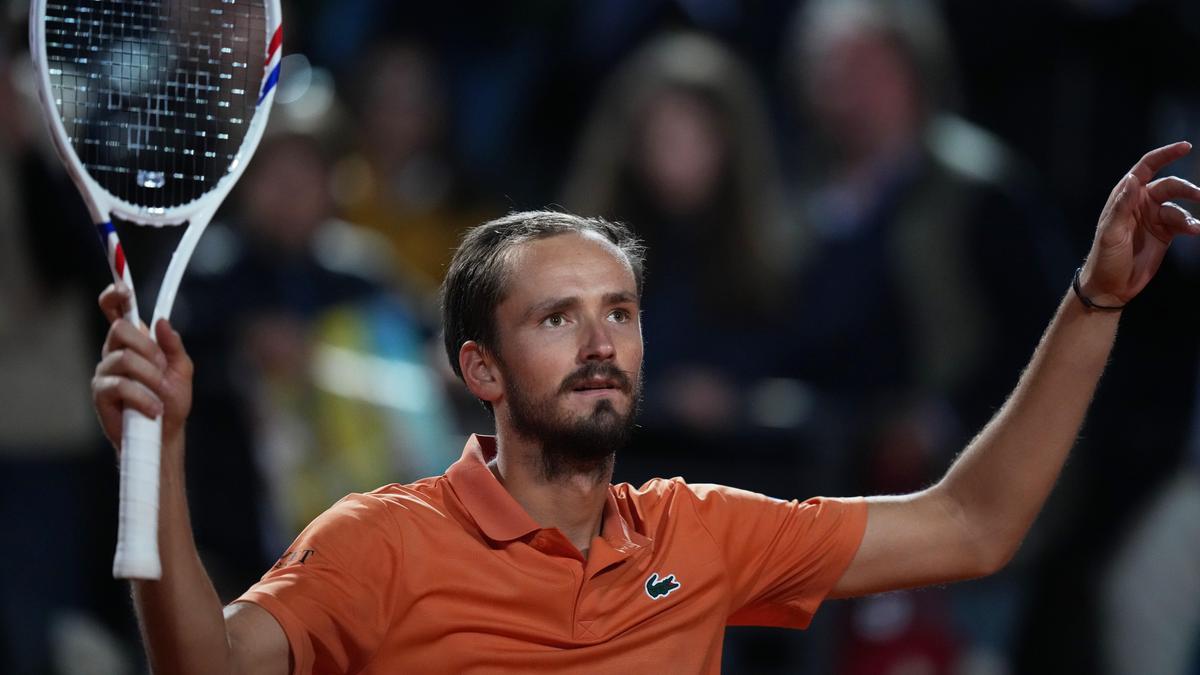 Djokovič odignoroval vzburu tenistov, Medvedev mu vyjadril podporu: Každý má právo na svoj názor