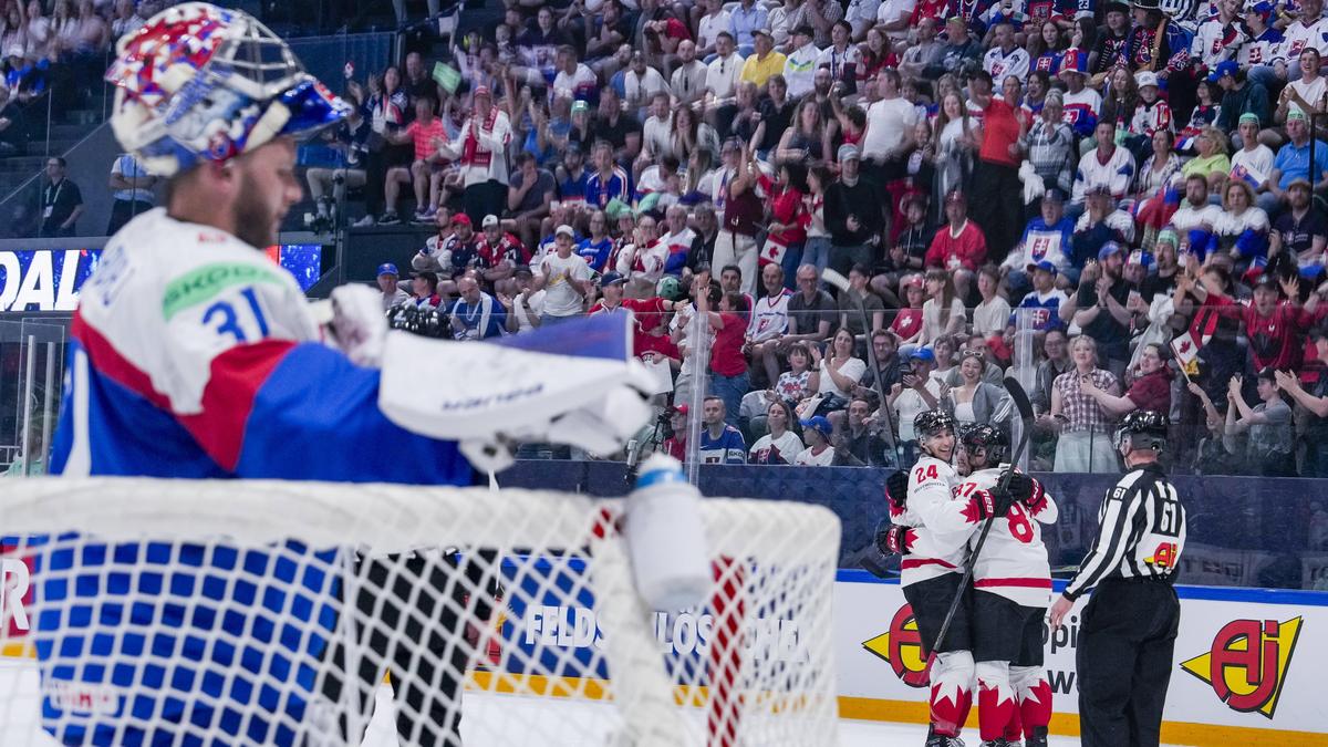 Kedy hrá Slovensko ďalší zápas na MS v hokeji 2026? Čaká nás boj o všetko!