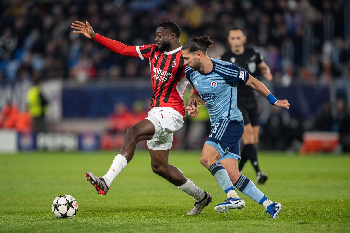 Hancko will feature in the Champions League round of 16, Sörloth's hat-trick secured Atlético's progress
