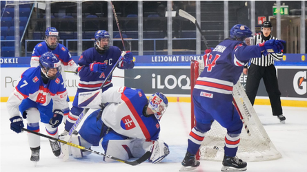 MS v hokeji U18: Nevydarený vstup. Slováci schytali debakel od zámorského giganta