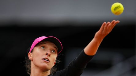 WTA Madrid: Svetová jednotka si postrážila postup. Coco Gauffová bez straty gemu